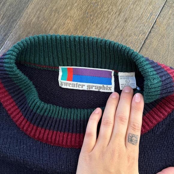 Vintage Sweater - Picture 2 of 2